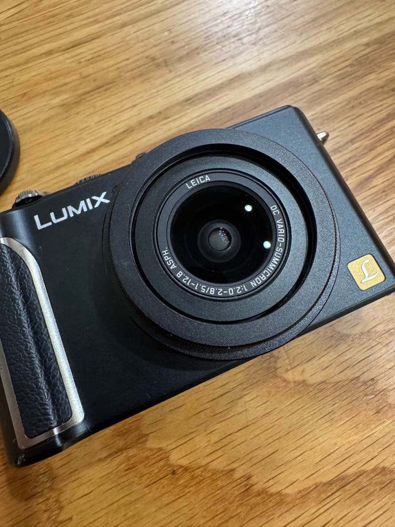 Panasonic LUMIX DMC-LX3 ★ライカレンズ搭載 F2.0