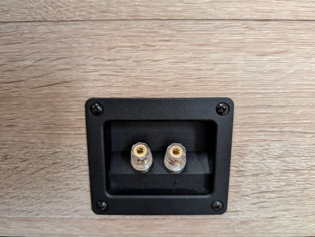 スピーカー・ウーファー DALI OBERON VOKAL