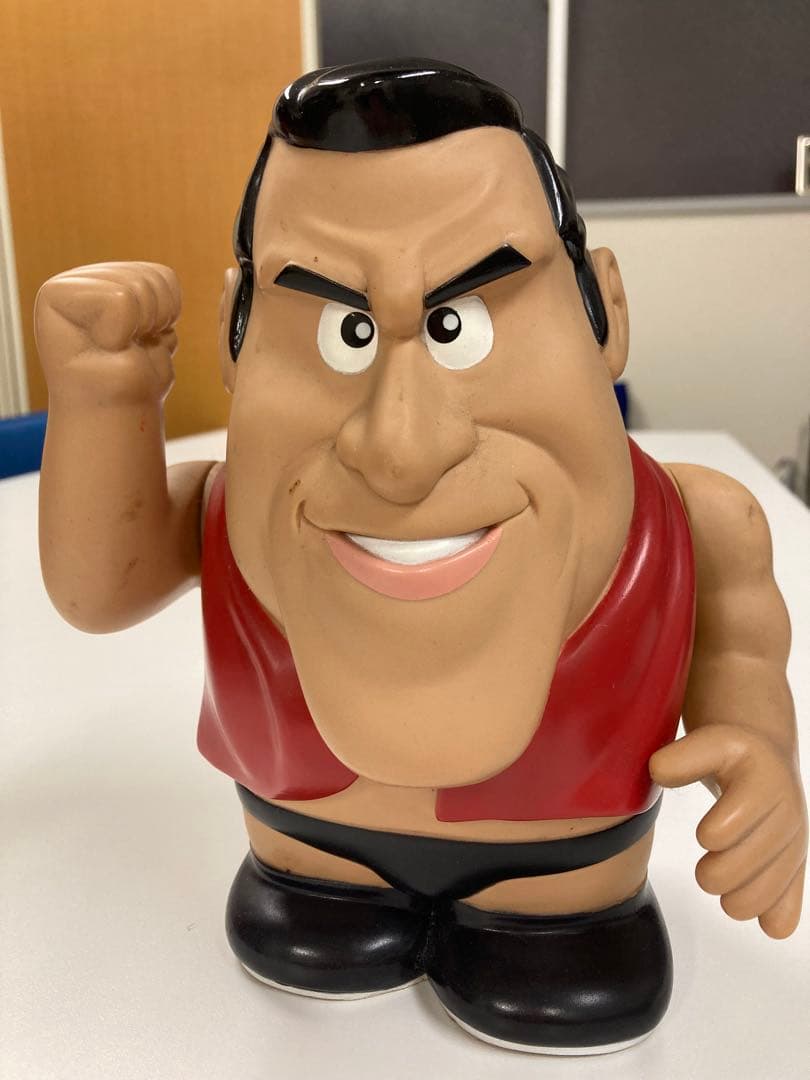 新春セール アントニオ猪木フィギア&貯金箱 (おまけKEIJI MUTOH))