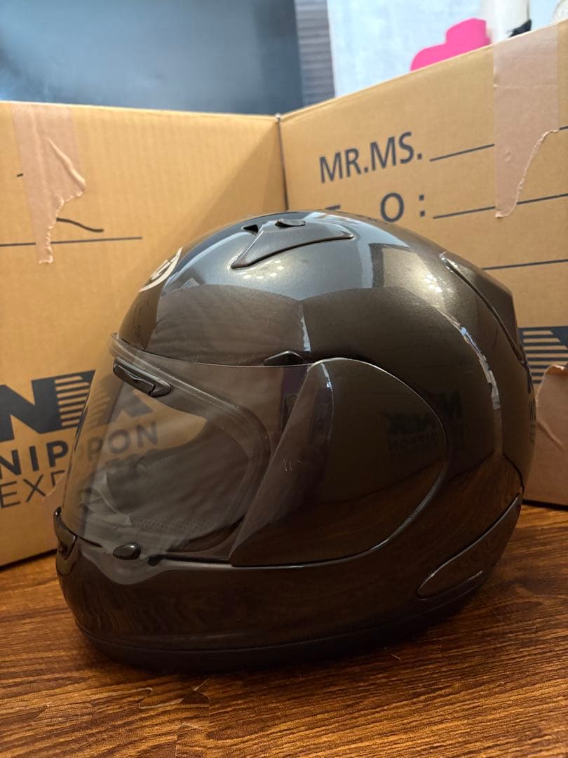 Arai Astro-IQ フルフェイスヘルメット