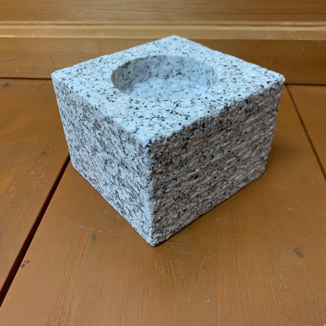 爬虫類　角型シェルター　3