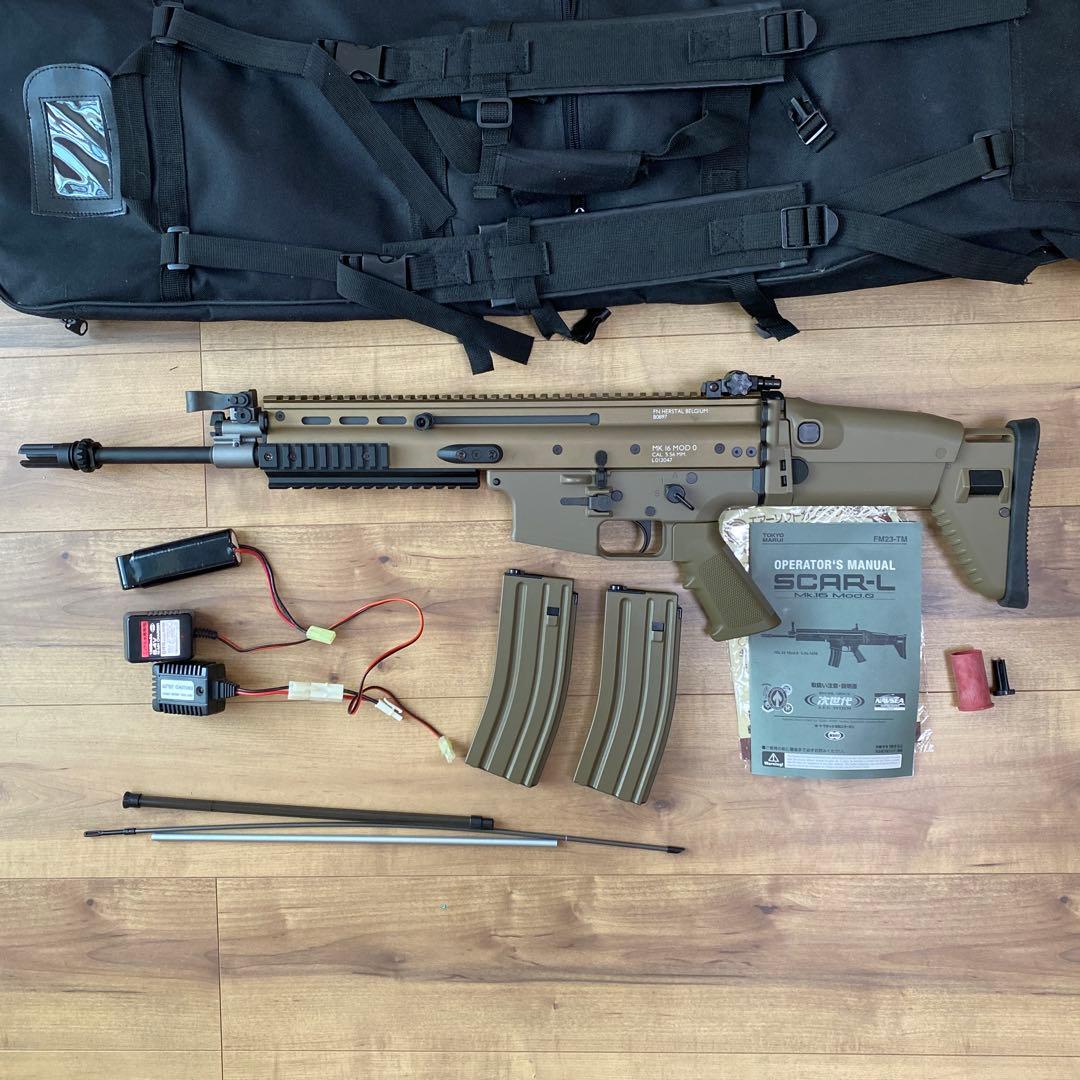 次世代電動ガン東京マルイ SCAR-L バッテリー充電器　マガジン付き