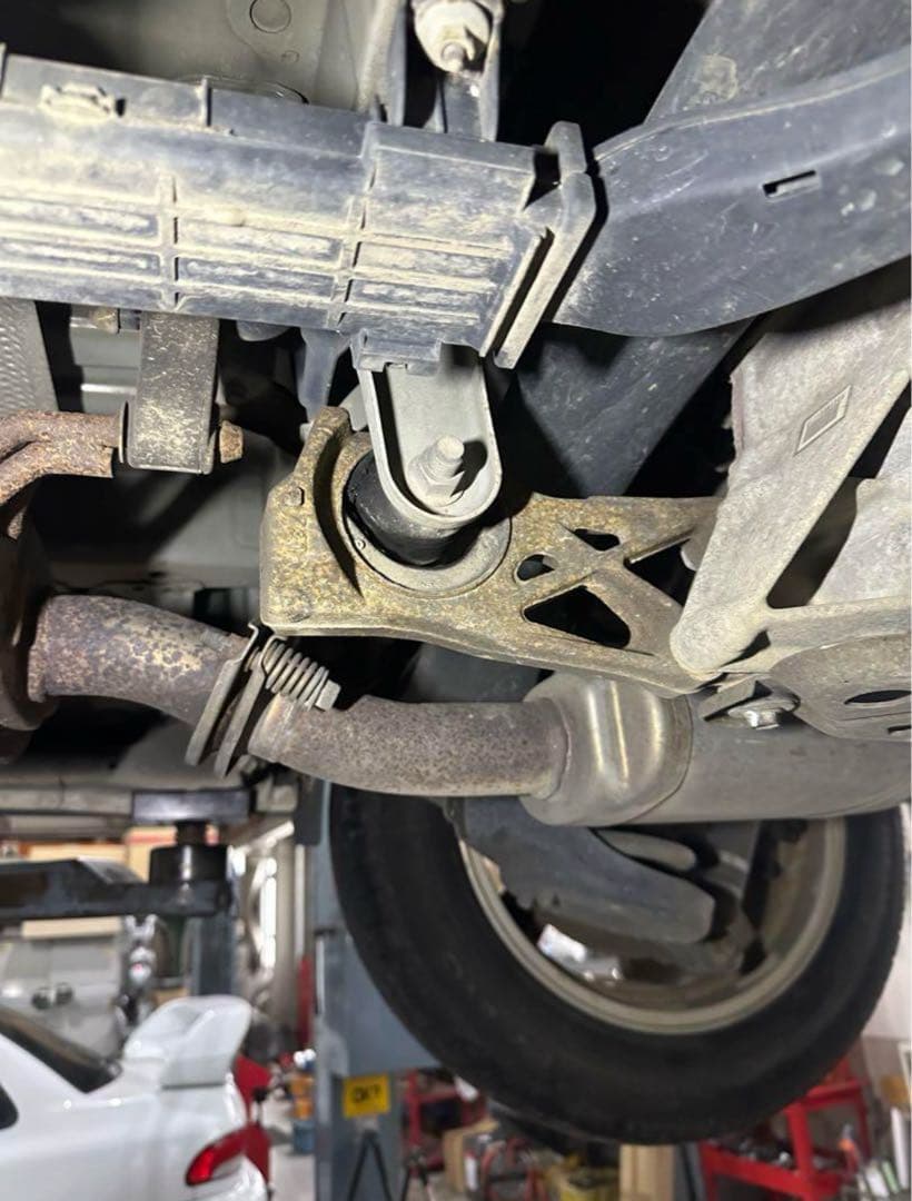 新品DAA-AHR20W 20エスティマハイブリッド　ディファレンシャルサポート