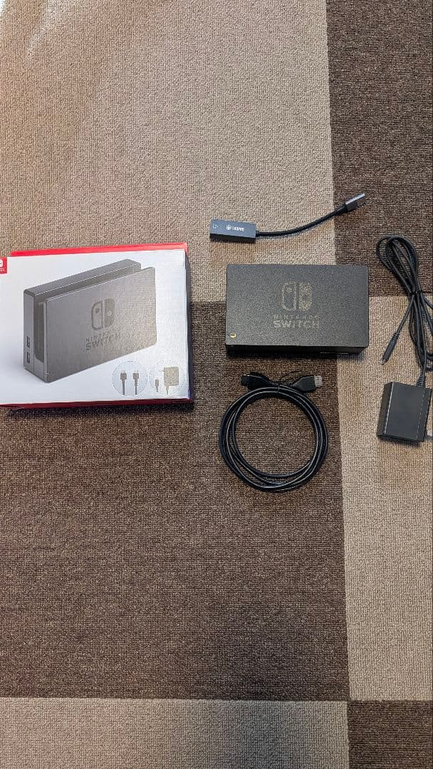 ゲ*ー様 Nintendo Switch 本体 イエロー・パープル