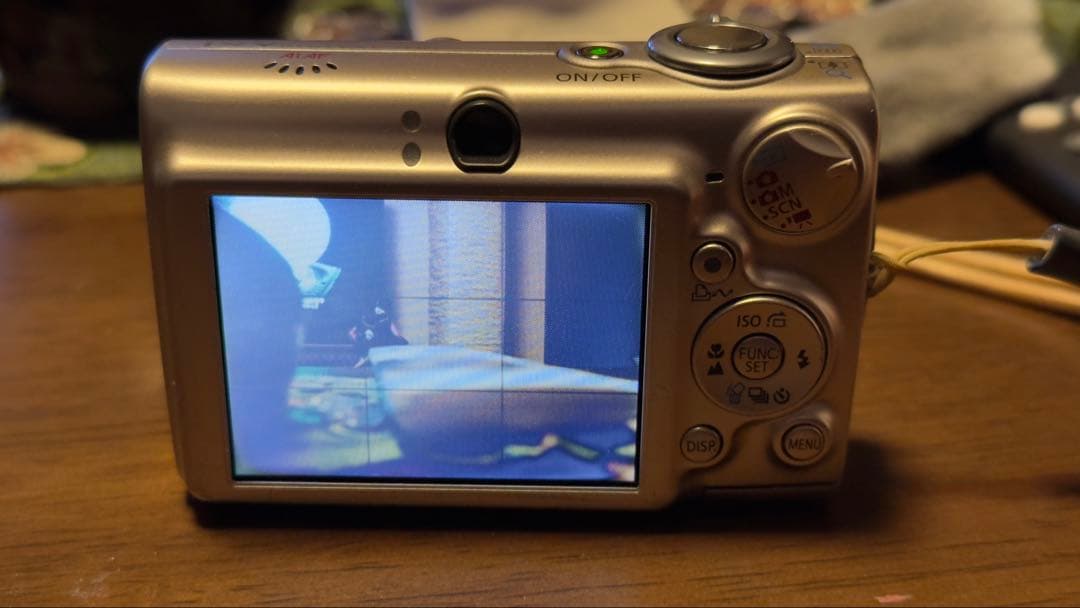 CANON IXY DIGTAL 700 デジタルコンパクトカメラ　通電確認