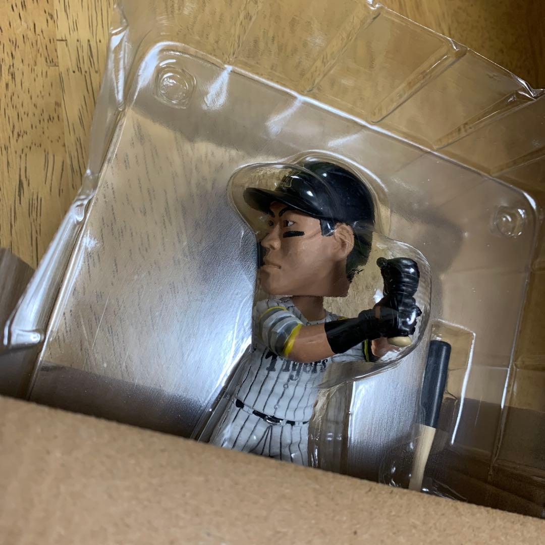 阪神タイガース　ボブルヘッド　佐藤輝明選手