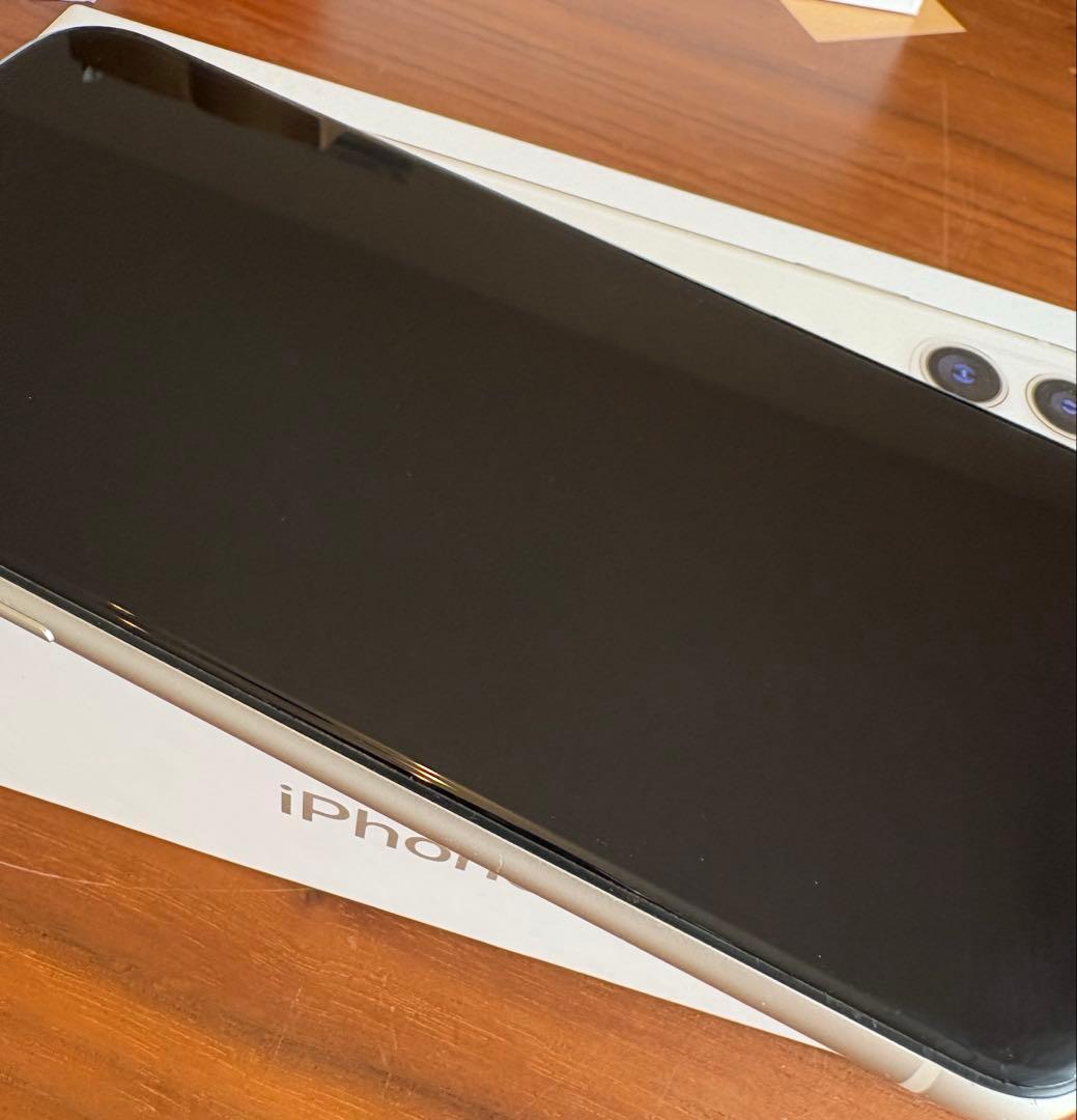 Apple iPhone 11 ホワイト本体128GB SIMフリー