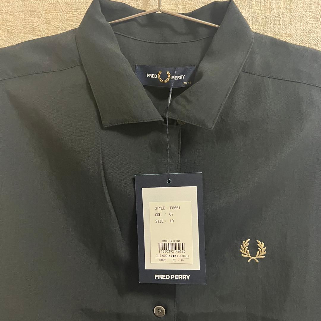 FRED PERRY　新品