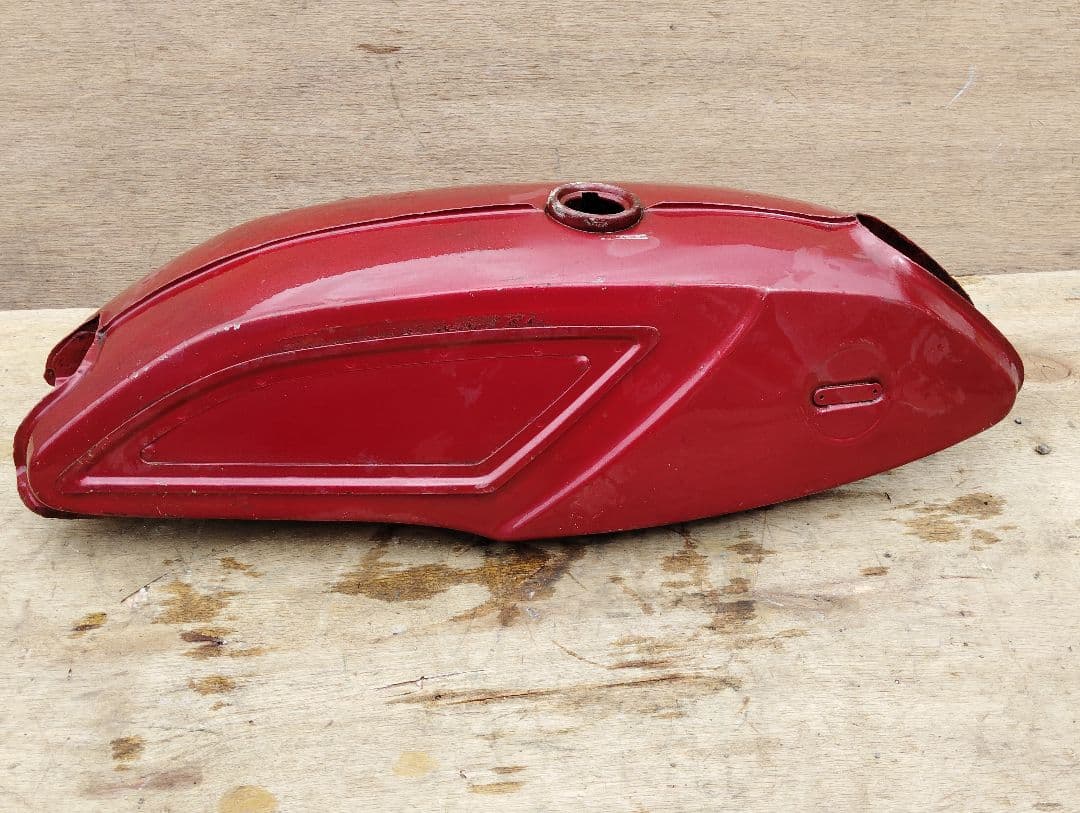 スズキ　T90/125　ウルフ用　純正ガソリンタンク