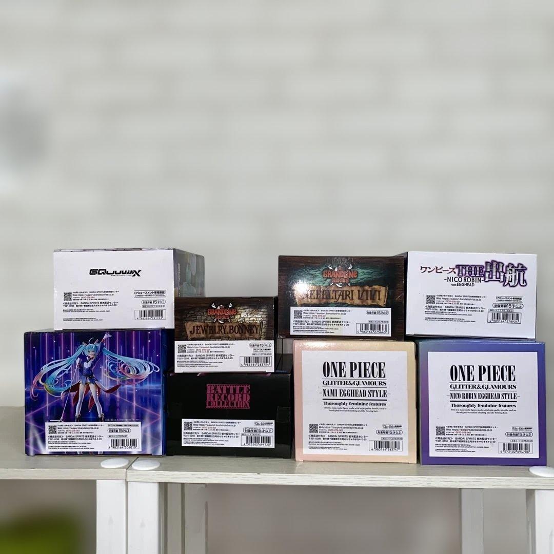 ONE PIECE フィギュアセット ナミ ロビン ミク