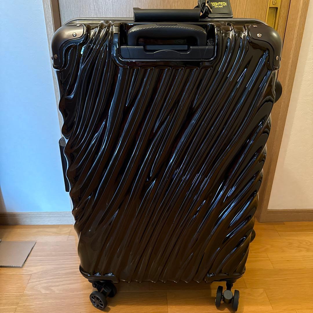 大型　約93L ブラック 波状テクスチャ キャリーケース　スーツケース　大型