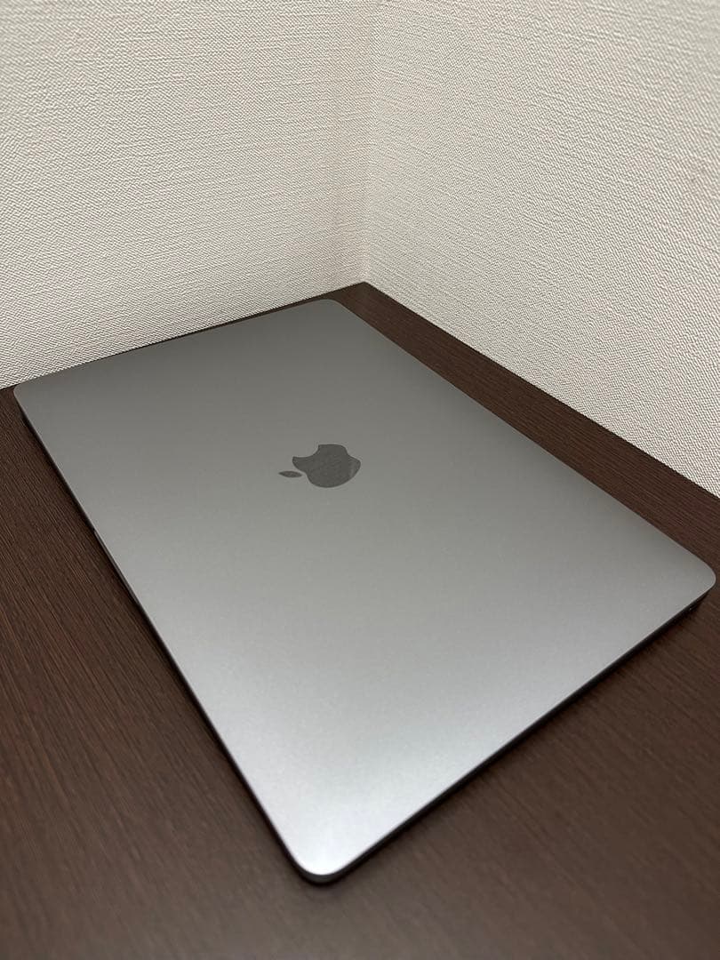 美品 Macbook Pro 16GB/SSD 256GB/Office付き
