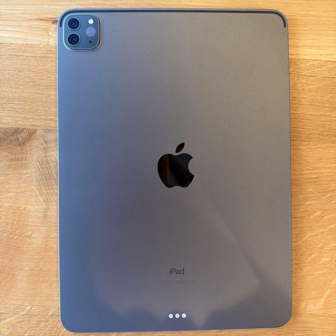 【値下げ】iPad Pro 11第2世代と純正ペンシルと純正キーボード