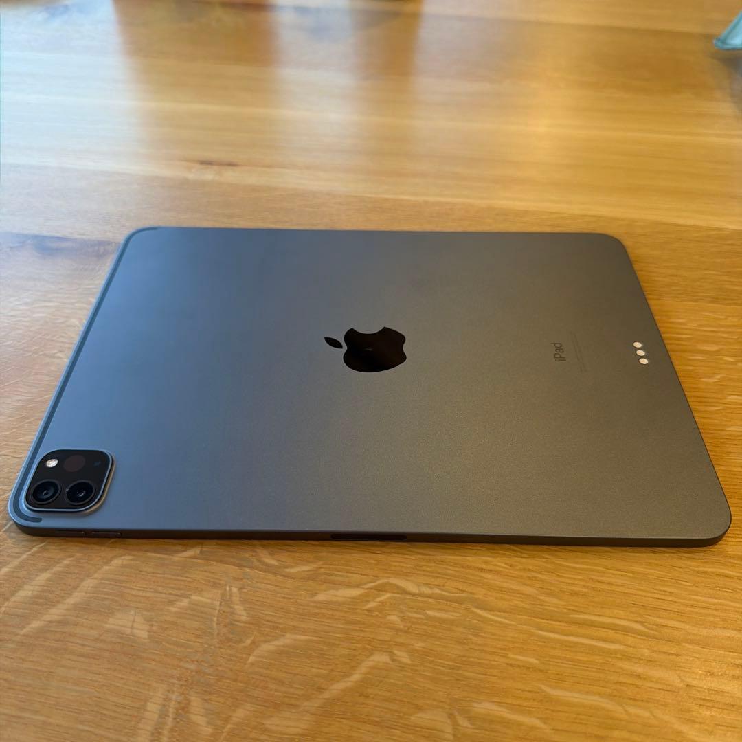 【値下げ】iPad Pro 11第2世代と純正ペンシルと純正キーボード
