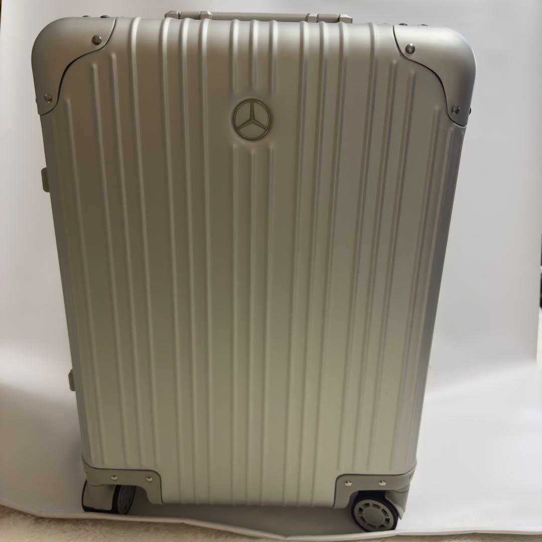 新品未使用メルセデスベンツ　アルミボディーキャリーケース4輪TASロック保存袋