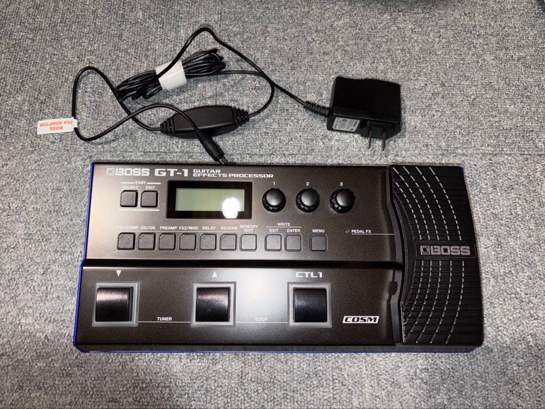 BOSS GT-1 （純正アダプタ、取扱説明書付）