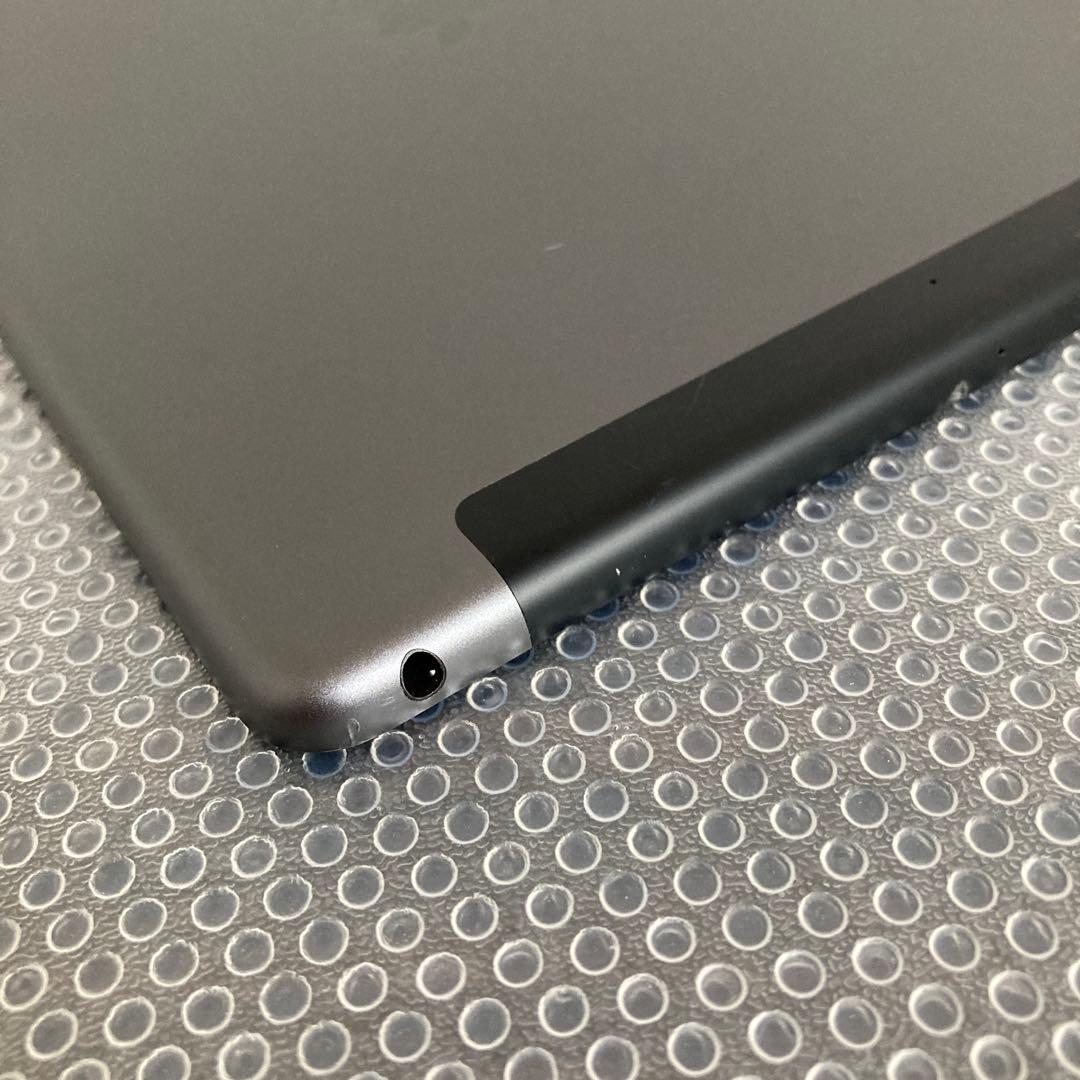 3733【早い者勝ち】電池良好☆iPad8 第8世代 32GB SIMフリー☆
