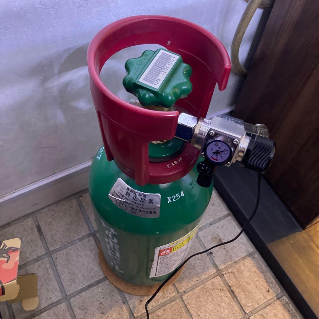 CO2レギュレーター RG-05 ＋ ミドボン5kg（残量約半分）セット