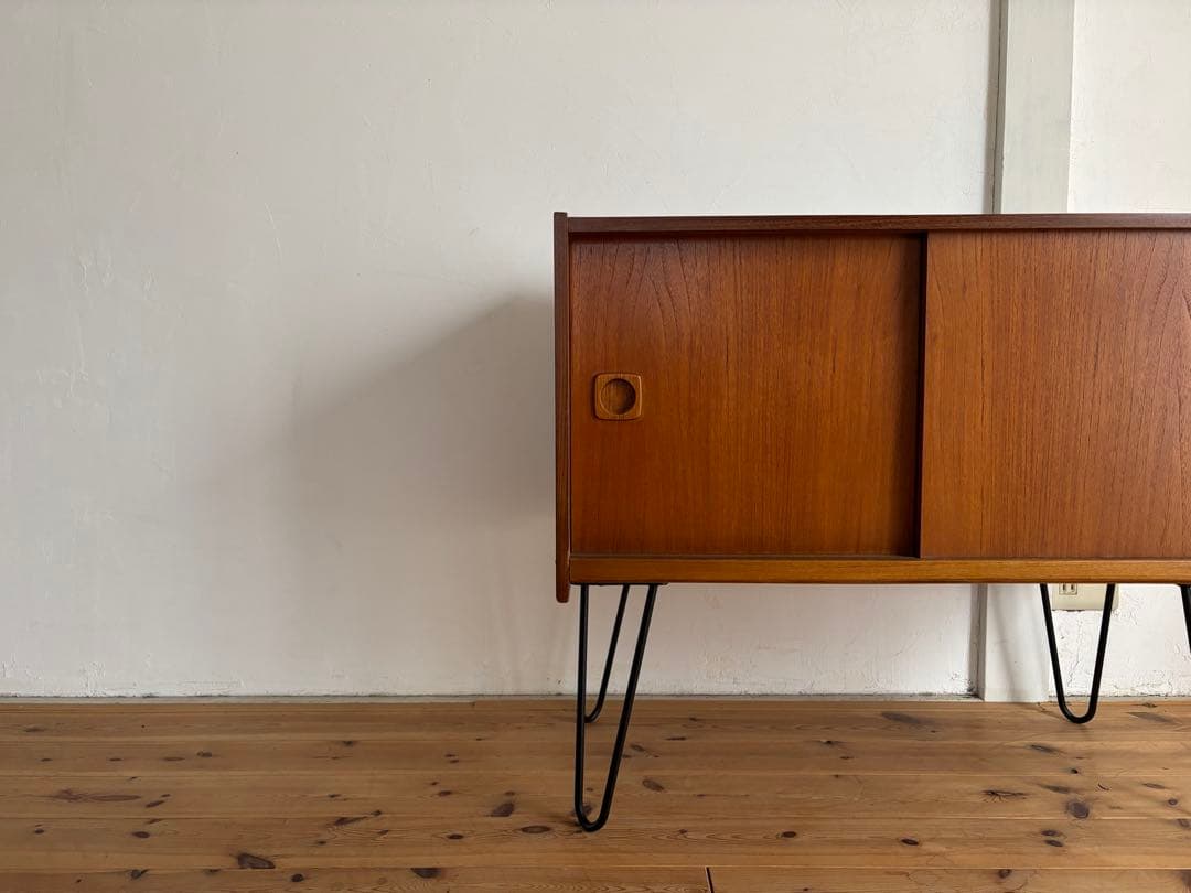 北欧ヴィンテージ　チーク　デンマーク　サイドボード