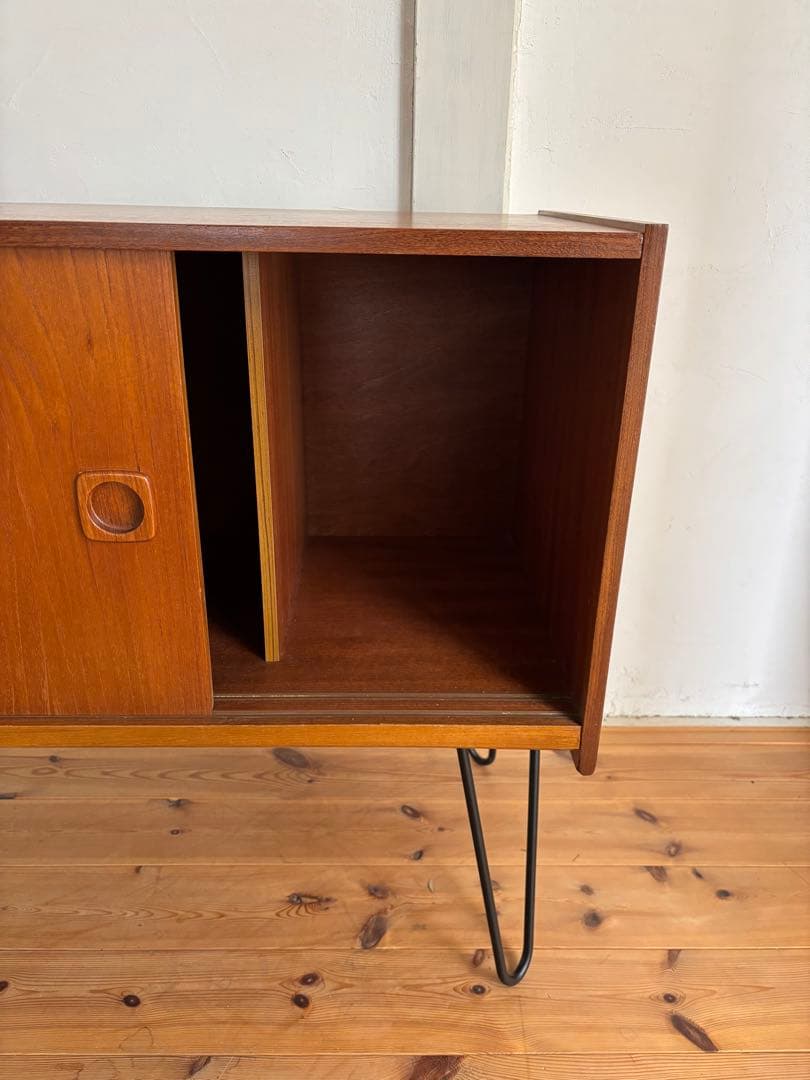 北欧ヴィンテージ　チーク　デンマーク　サイドボード