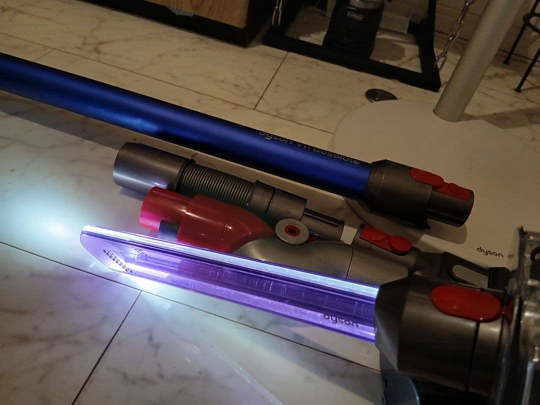 y*u様 Dyson V11 スティッククリーナー 本体