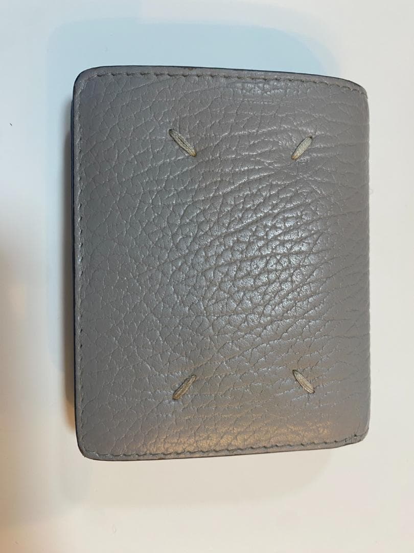 【Maison Margiela】メゾンマルジェラ 三つ折り財布 グレー