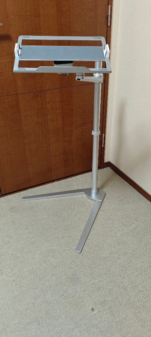 LOE(ロエ) ノートパソコン 自立型 アームスタンド 寝ながらスマホ