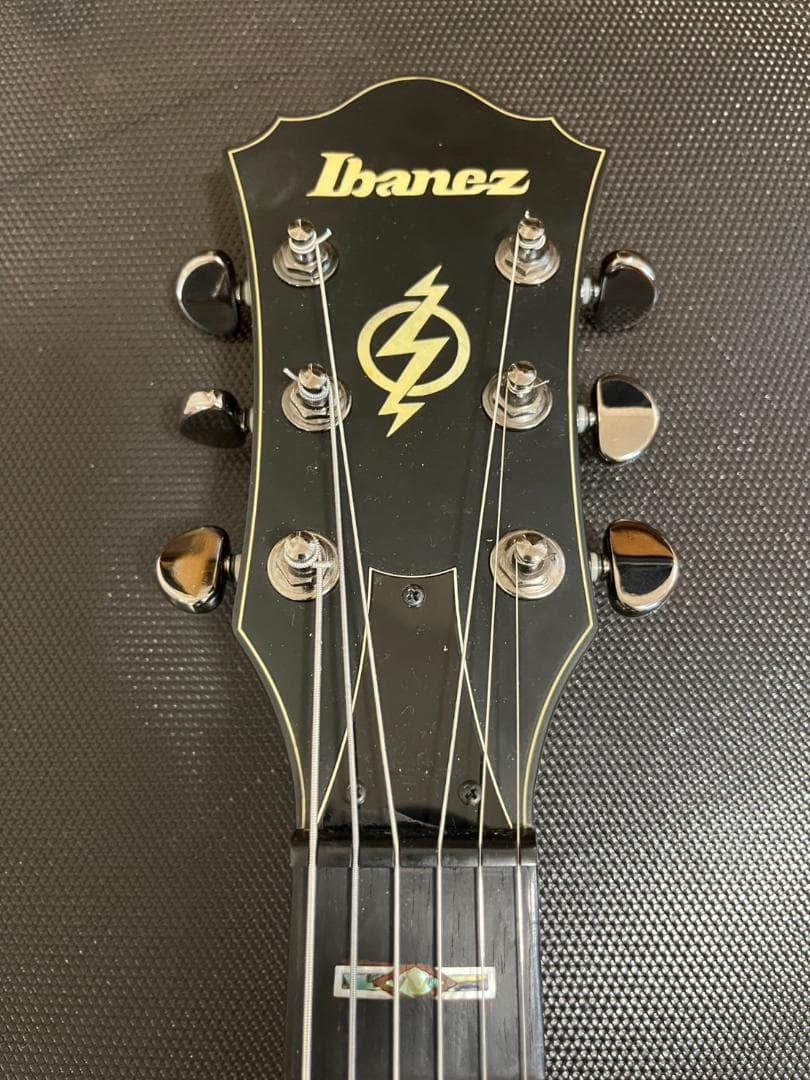 Ibanez AGS83B レスポールシェイプのセミアコ