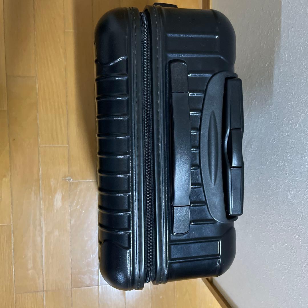 RIMOWAブラックハlキャリーケース 中型