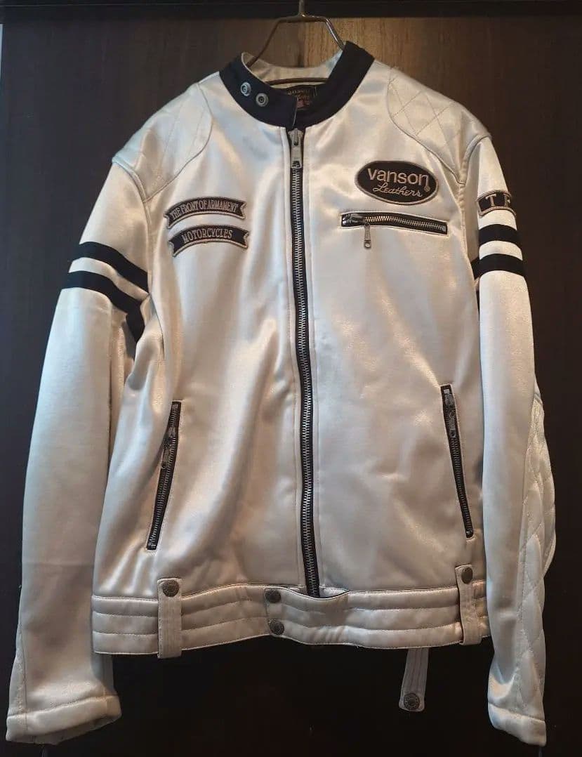 Vanson ホワイト シングルライダースジャケット　武装戦線