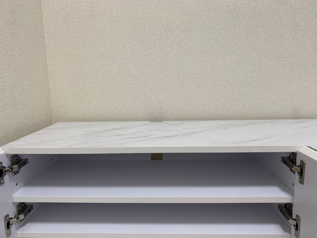 【最終値下】テレビ台 大理石調 ゴールド脚 [幅140] LOWYA