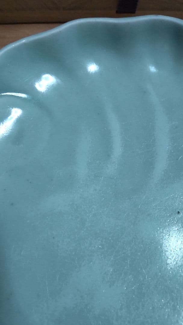 鍋島青磁　貝形皿　木箱つき