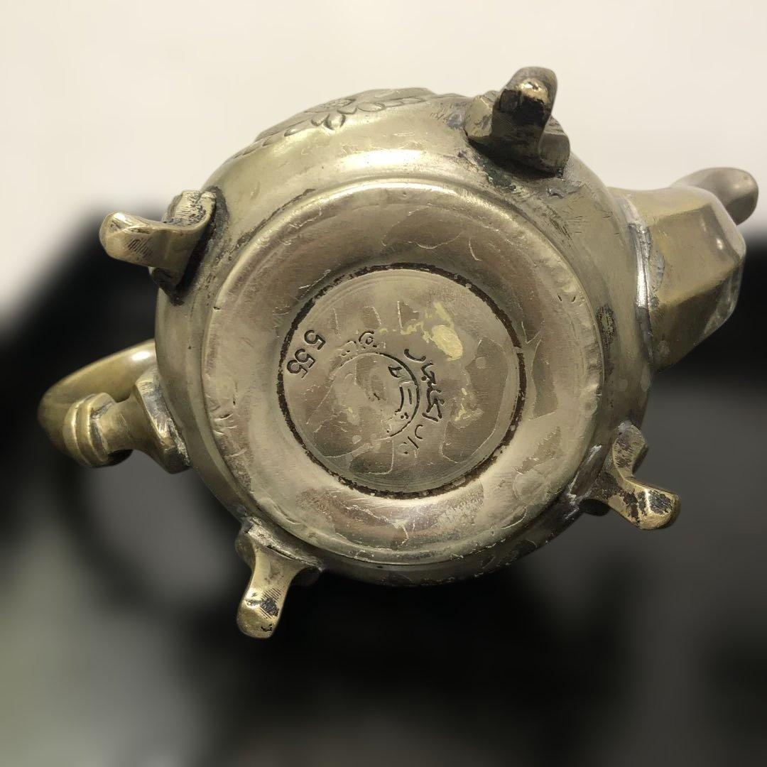 ティーポットとシュガーポットセット