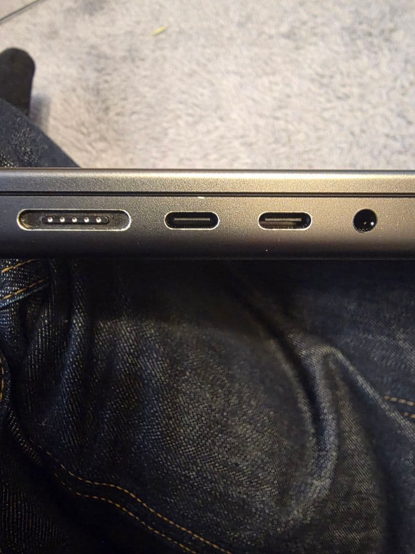 Apple MacBook Pro 14インチ M3 Pro 36GB