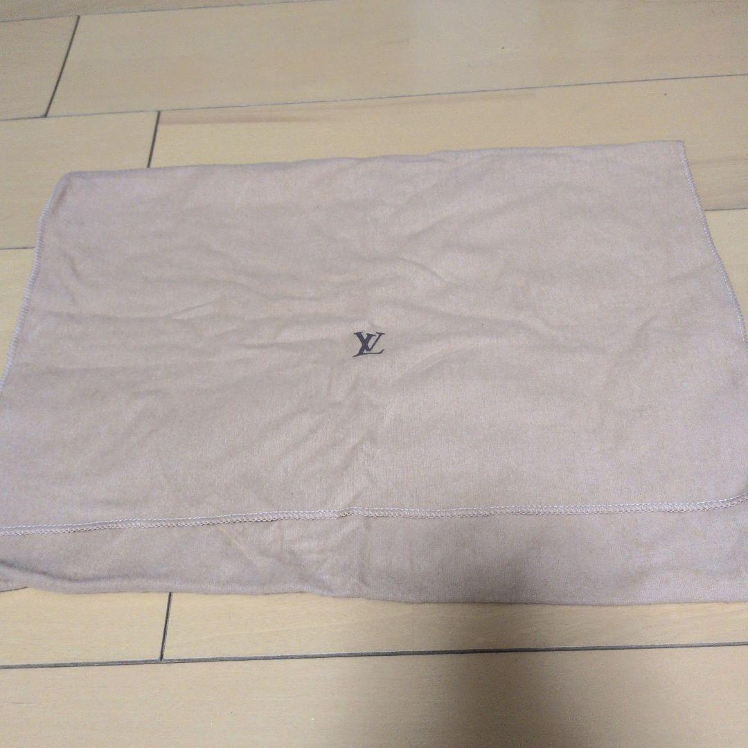 LOUIS VUITTON ルイヴィトン モノグラム ポシェットシテ