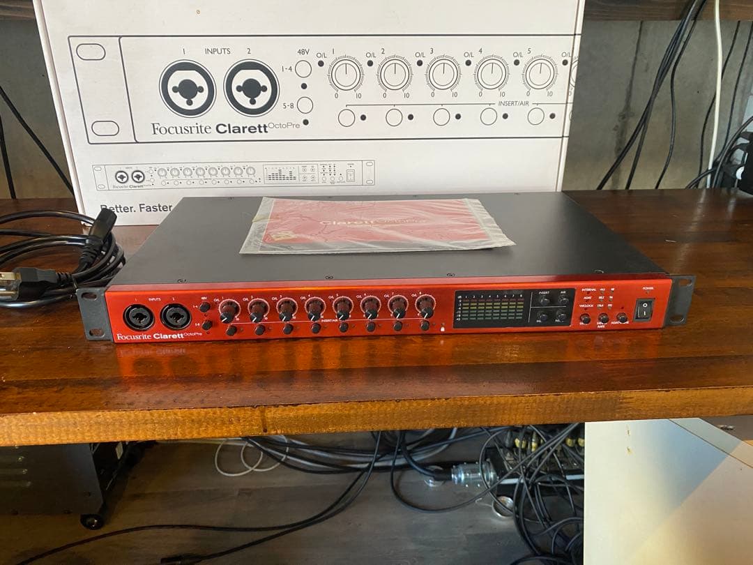 トロロFocusrite Clarett OctoPreマイクプリアンプ