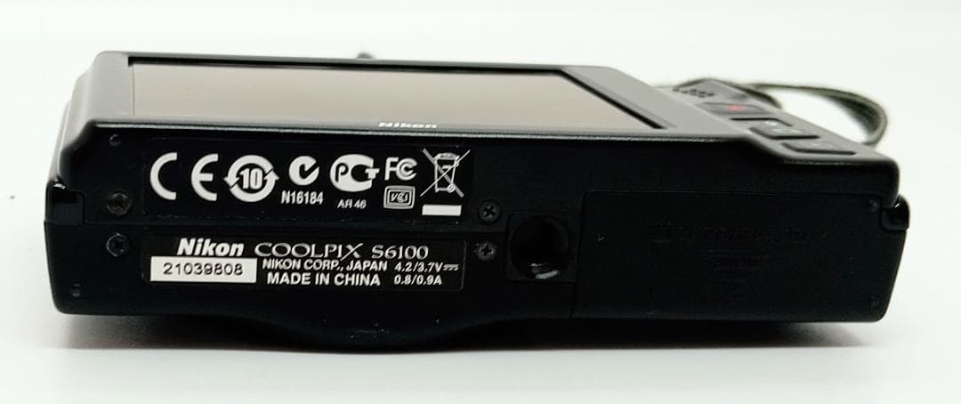 Nikon COOLPIX S6100 デジカメラ 7倍光学ズーム 充電器付き