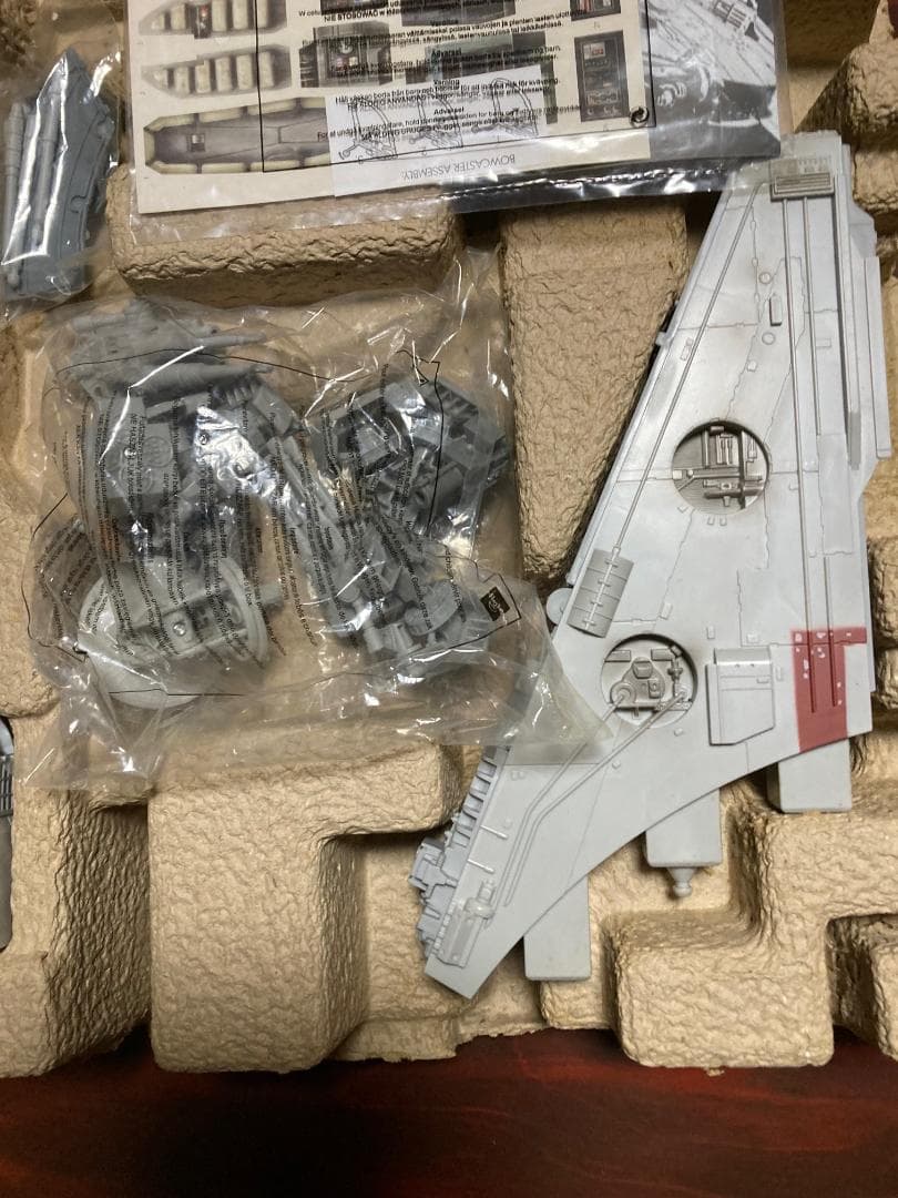 スターウォーズ ・アルティメットミレニアム・ファルコン・開封済・未組立