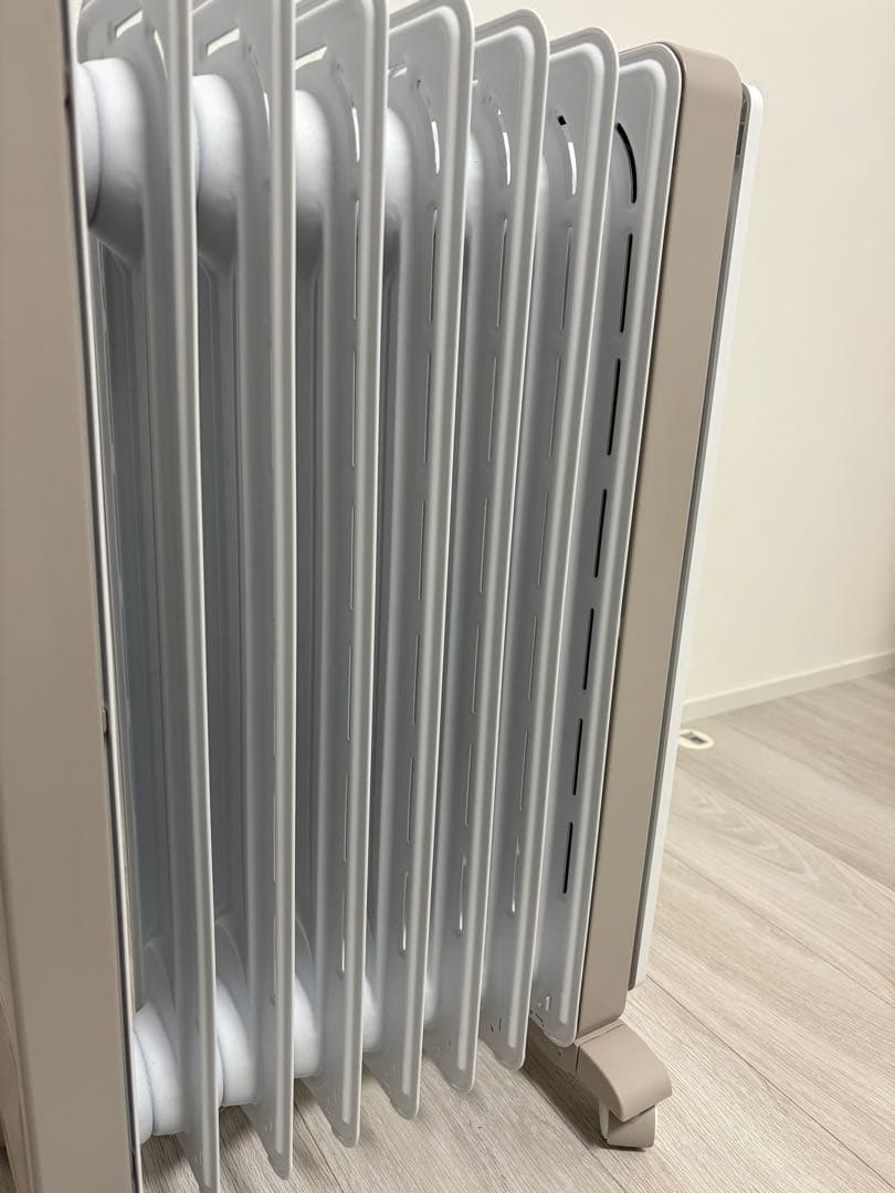 デロンギ オイルヒーター RHJ21F0812-WH