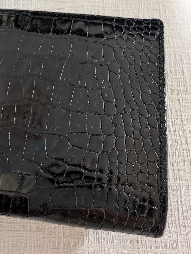 YVES SAINT LAURENT ブラック二つ折り財布