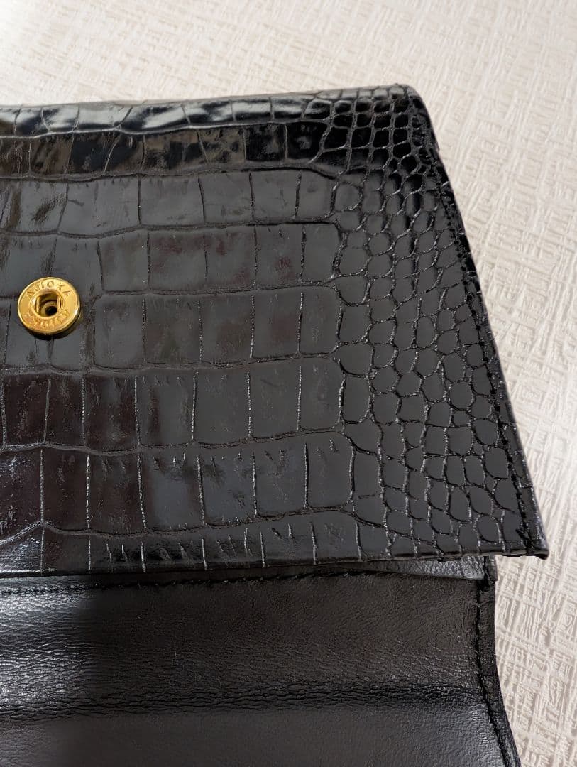 YVES SAINT LAURENT ブラック二つ折り財布