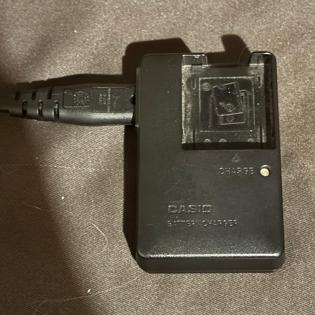 デジタルカメラ casio exilim 10.1 mega pixels ex-z270