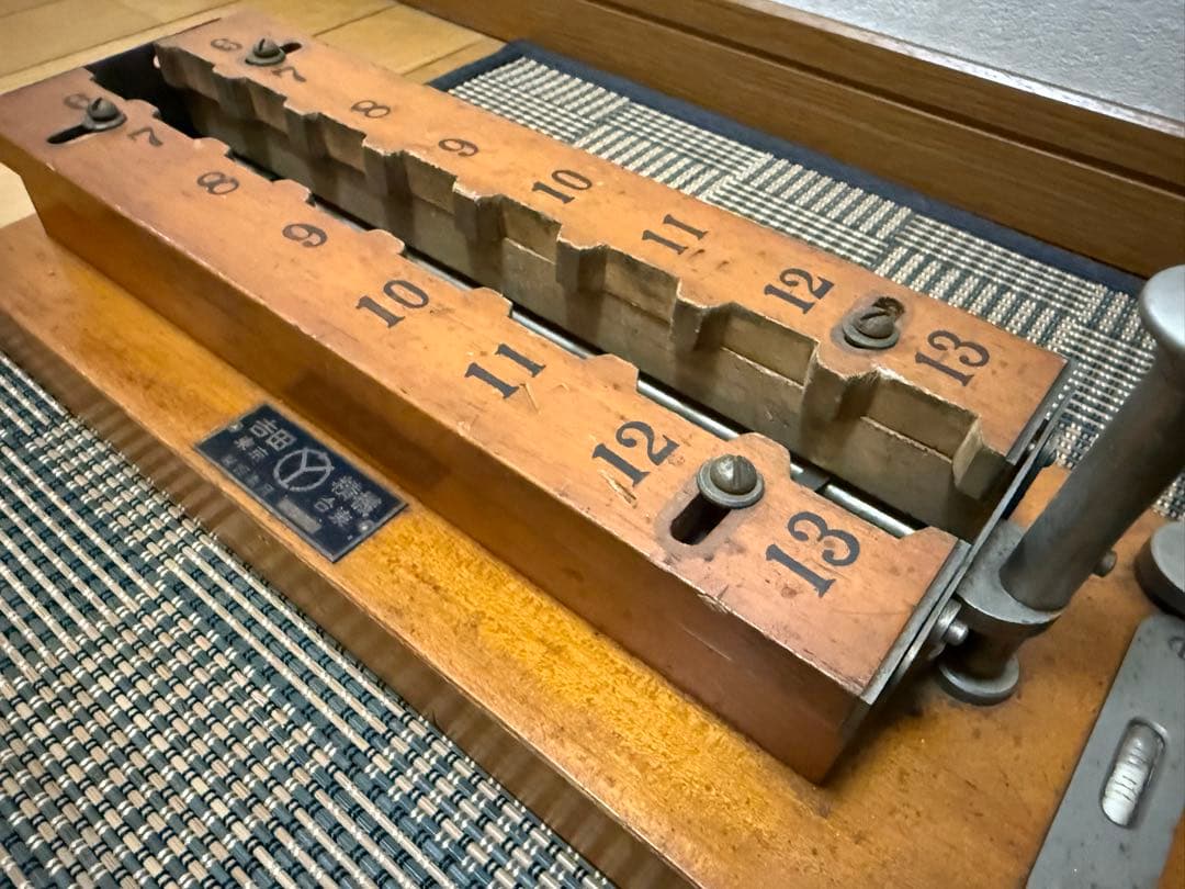 【当時使用品】国鉄・鉄道関連グッズ：吉田精機製作所 鉄道用計器 361414