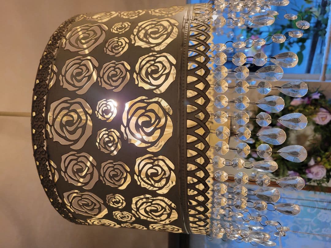 新品　シャンデリア　ライト　電気