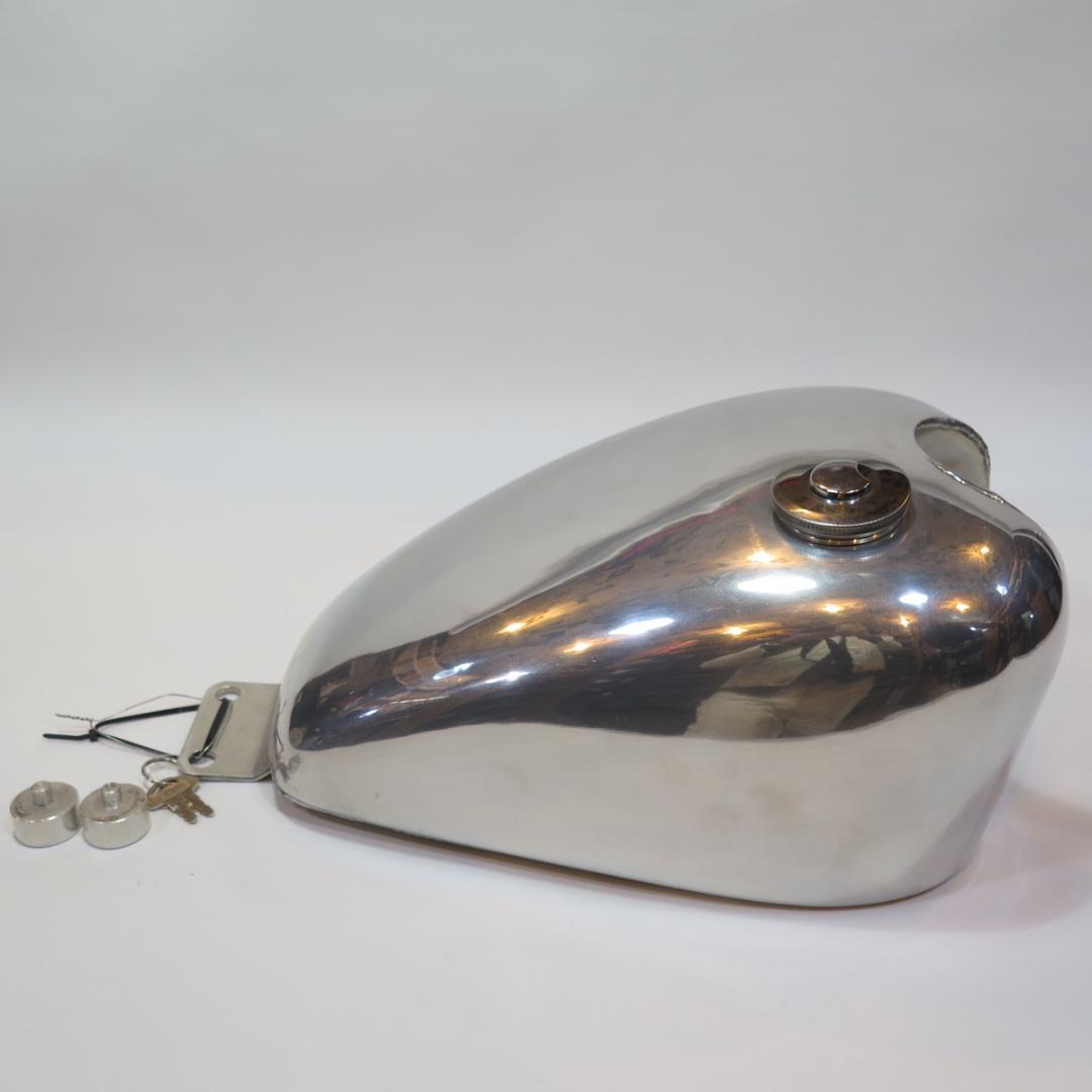 スズキ グラストラッカー アルミタンク コック・取り付けセット 鍵付き 美品中古