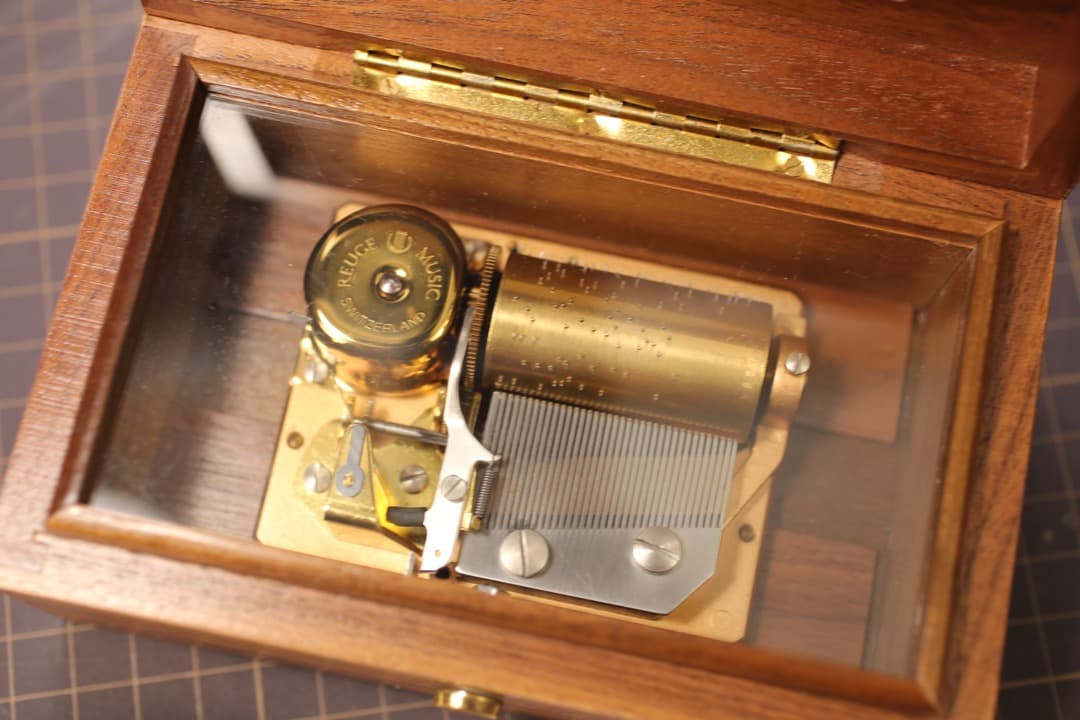 【即購入可】スイス製オルゴール／REUGE／リージュ／ベートーヴェン／メヌエット