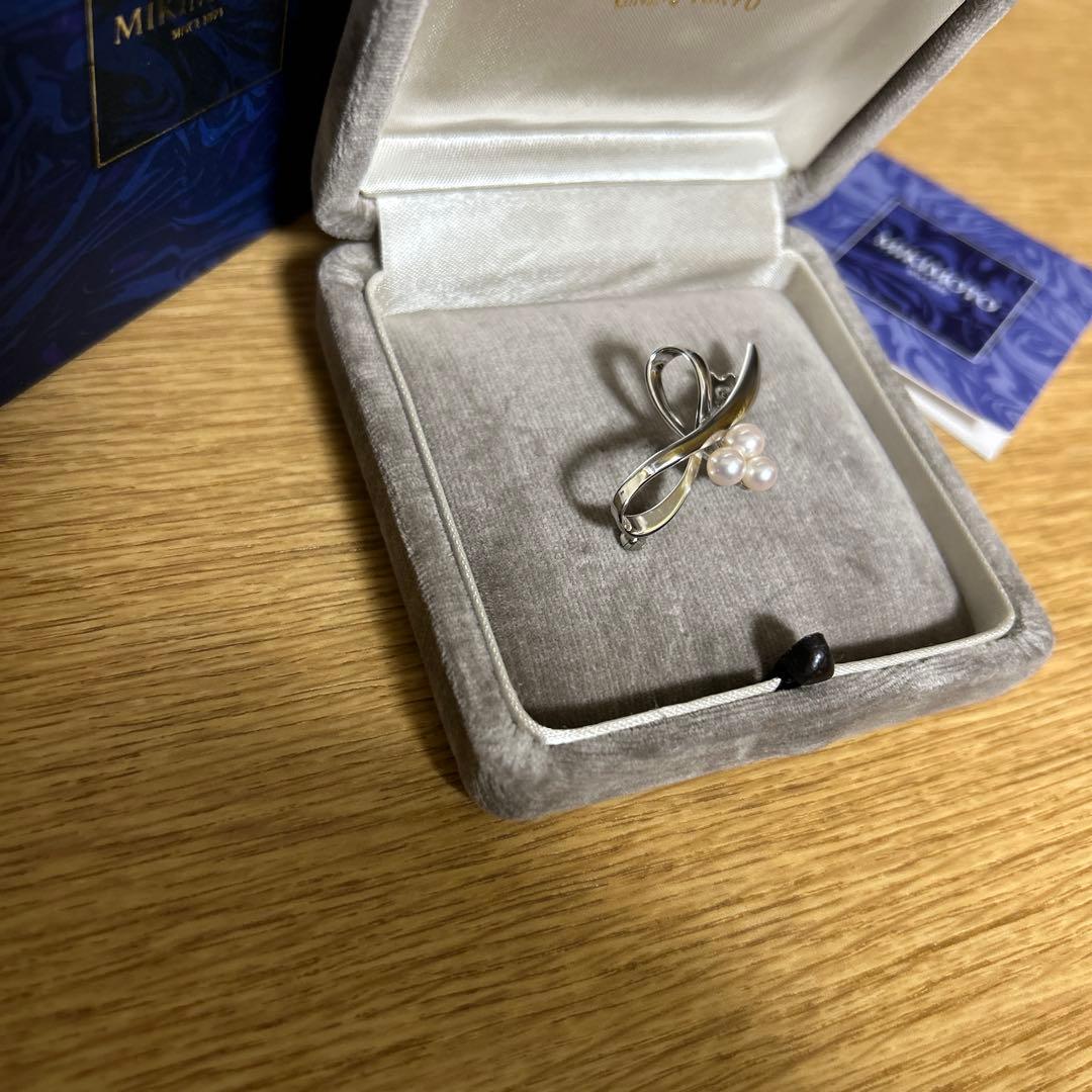 MIKIMOTO ミキモト　真珠　ベビーパール　ブローチ シルバー 3珠