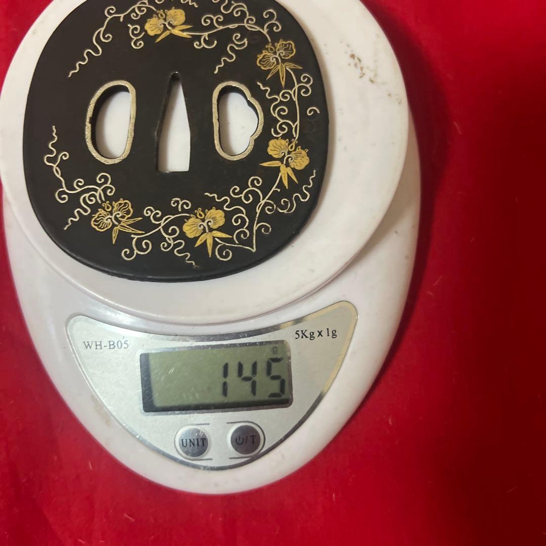 刀装具　鍔　金銀象嵌　木箱