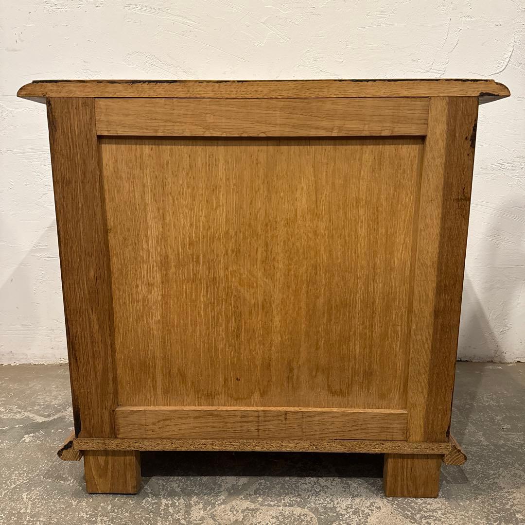 ヴィンテージ　木製サイドテーブル　扉収納付き　2