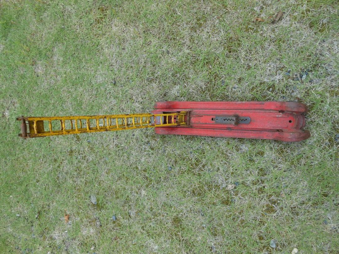 Kingsbury トイカー 赤 消防車 はしご車　ブリキ　おもちゃ